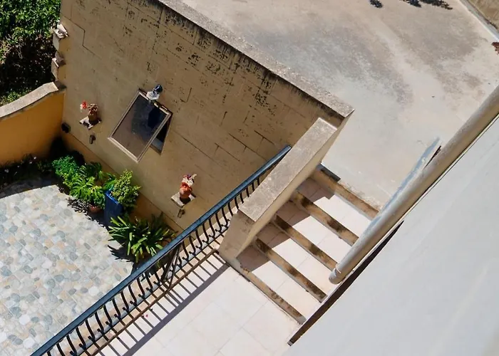 Dorata - Gozo With Terrace & Field View