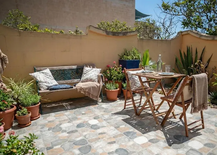 Dorata - Gozo With Terrace & Field View